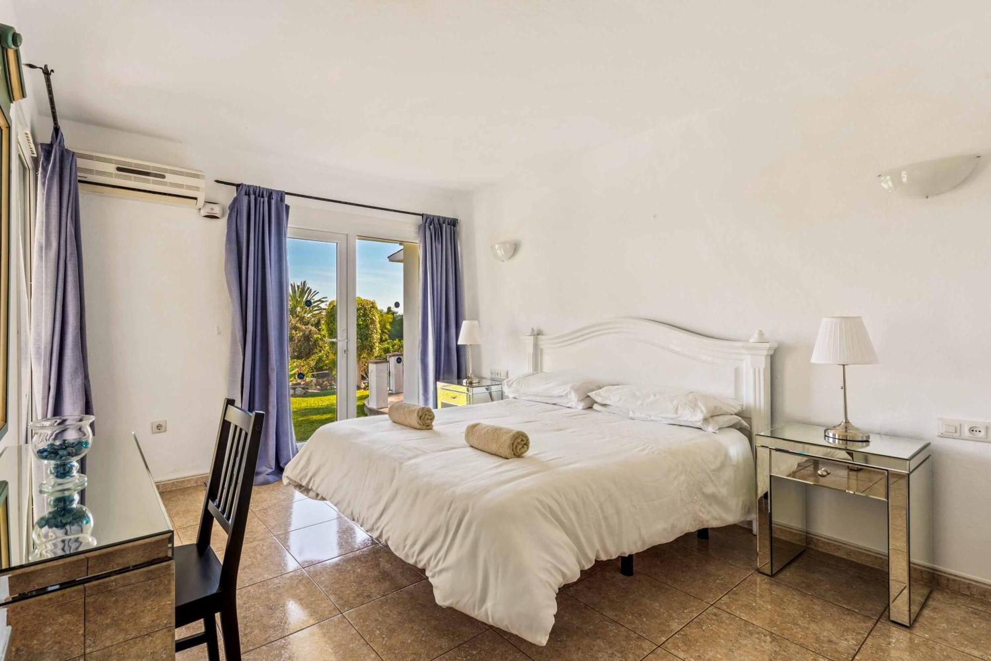 Villa Casillo Естепона Екстериор снимка