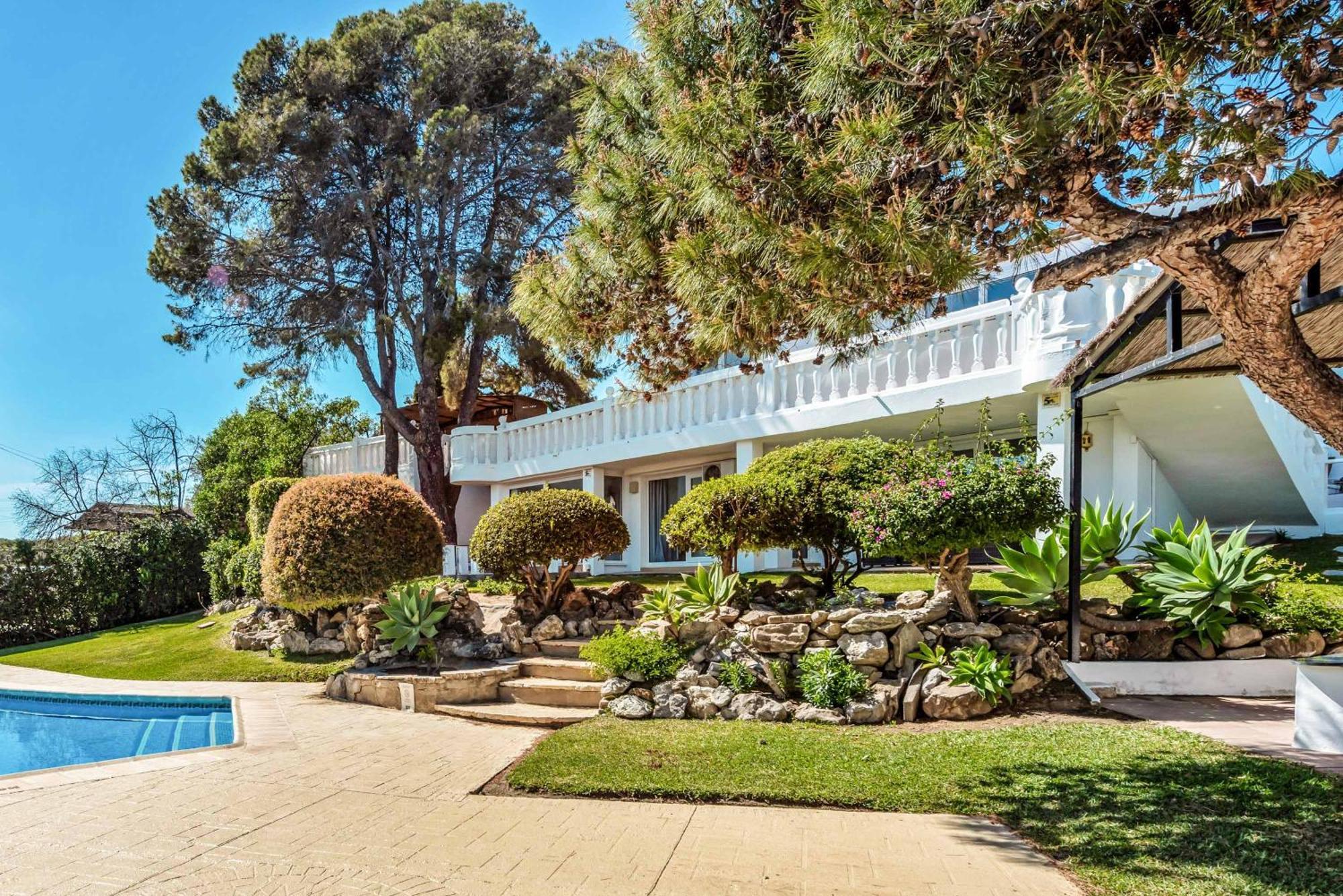 Villa Casillo Естепона Екстериор снимка